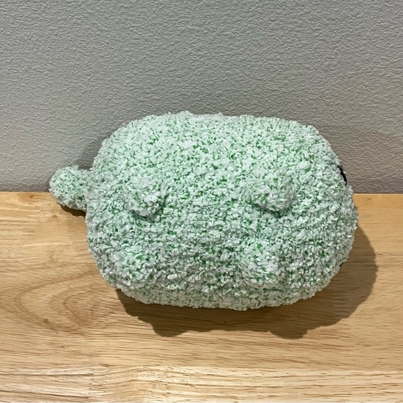 New Crochet Plushie Loaf Cat Green & White (Large) - Picture 8 of 8